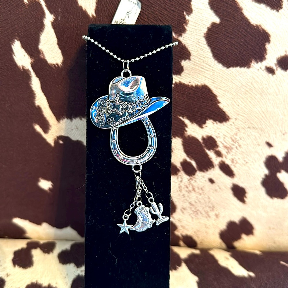 Silver tone cowgirl hat purse charm